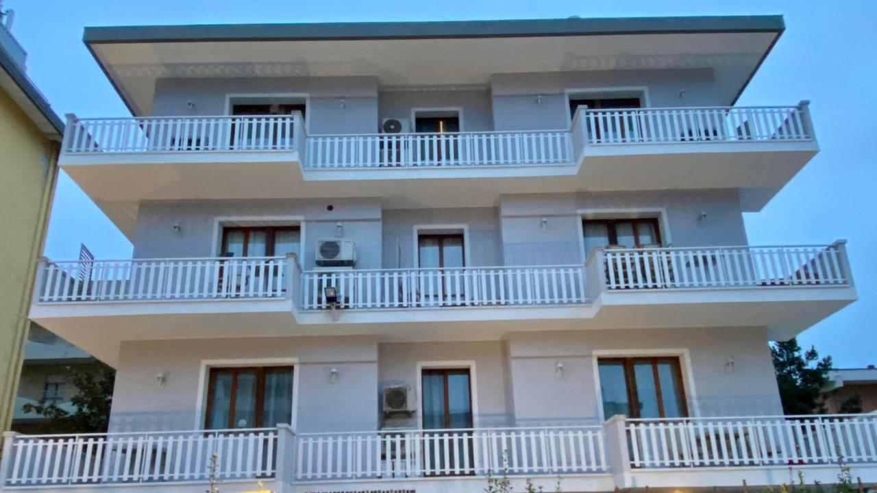 Hotel Feel Good Rímini Exterior foto
